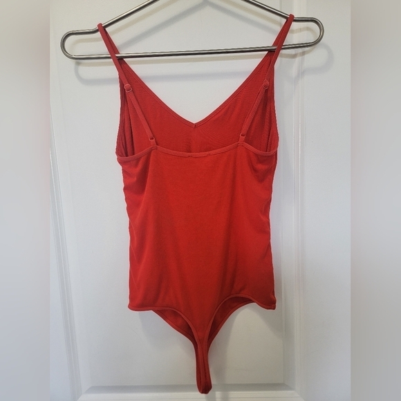 Aritzia bodysuit (M) - Picture 3 of 5